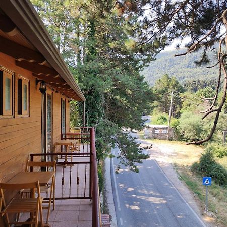 Hotel Toni Llogora Dukat エクステリア 写真